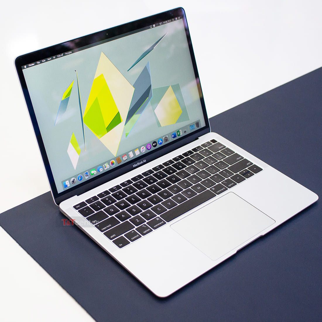 Macbook Air 2019 16GB 256GB chính hãng T&T Center | Giá tốt